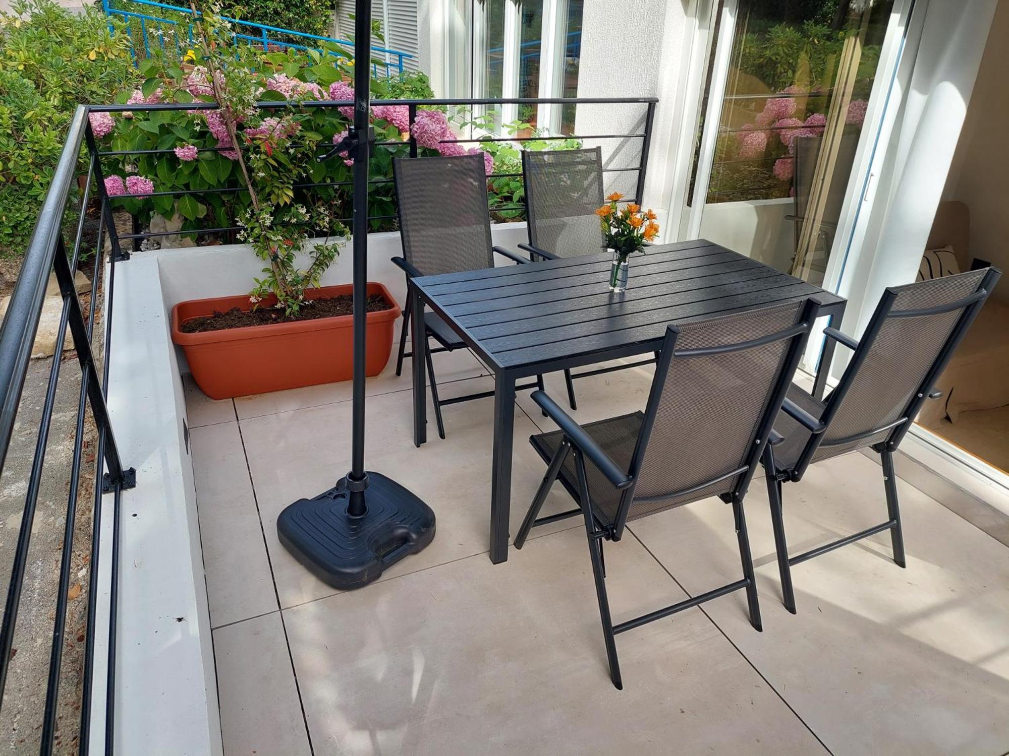 Delizia Apartment Анкаран Екстериор снимка